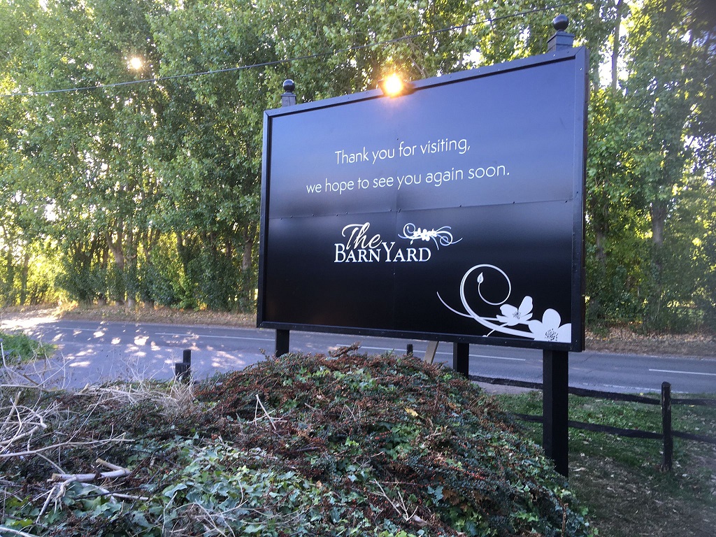 Project Signs - The BarnYard Main Sign 4