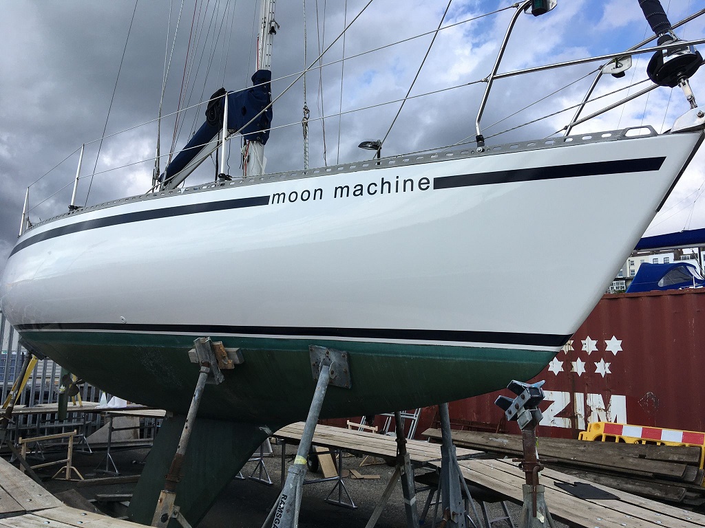 Project Signs - Moon Machine Boat